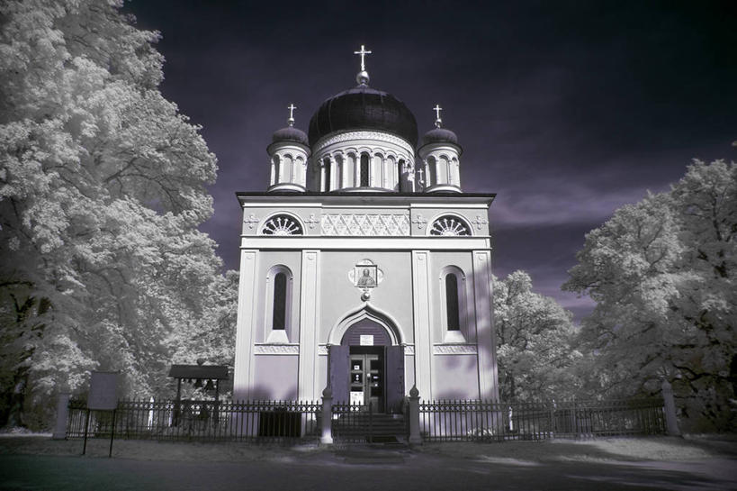 无人,教堂,栏杆,横图,室外,白天,建筑,德国,阴影,十字架,树,黄昏,摄影,基督教,宗教建筑,宗教用品,中欧,勃兰登堡州,波茨坦,东正教,旅行