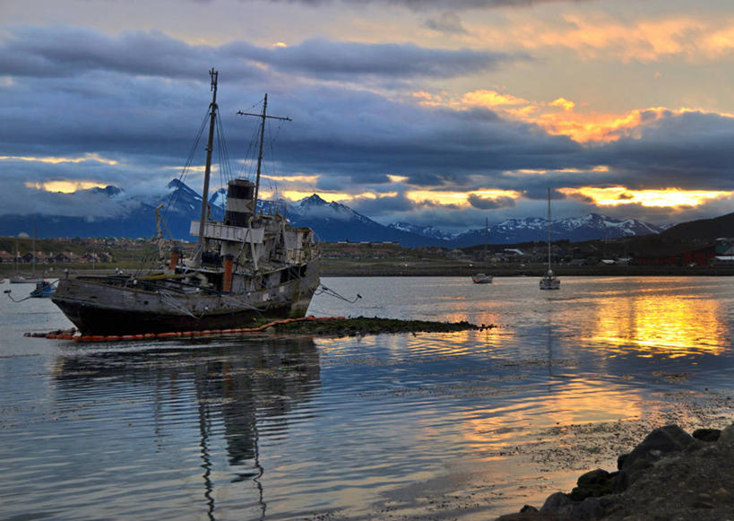 无人,横图,室外,旅途,海洋,日落,山,山脉,水,船,阿根廷,反射,天空,自然,黄昏,南美,运输,摄影,宁静,环境,火地群岛,旅行