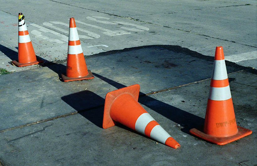 无人,躺,横图,室外,白天,建筑业,街道,静物,美国,单词,四个,摄影,指导,停止,北美,北美洲,加利福尼亚,美洲,路锥,加州,洛杉矶,加利福尼亚州,金州,黄金州,北亚美利加洲,亚美利加洲,天使之城,危险,县治,洛杉矶县,美利坚合众国,洛城,输电塔,道路工程