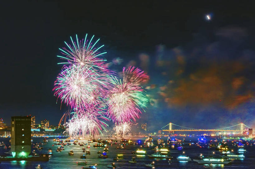 无人,横图,室外,夜晚,幸福,爆炸,河流,城市,建筑,船,纽约,美国,节日,庆祝,桥,曼哈顿,光亮,联系,串,文化,哈德逊河,排列,天空,焰火,点燃,庆典,运输,摄影,纪念,照亮,工程,北美,北美洲,美洲,爱国主义,纽约州,帝国之州,帝国州,新泽西,北亚美利加洲,亚美利加洲,新泽西州,新州,花园之州,花园州,乔治.华盛顿大桥,旅行,美利坚合众国,曼哈顿岛,法定假日,独立日