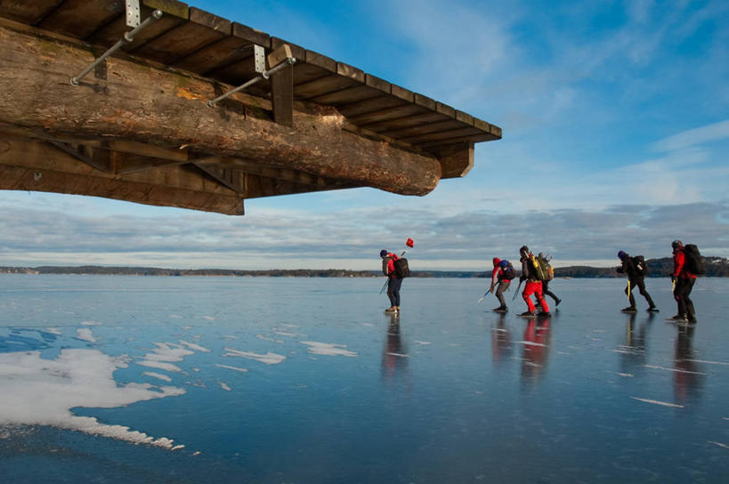 码头,横图,室外,白天,度假,滑冰,海洋,瑞典,反射,冰,水平线,云,冬天,首都,摄影,部分,享乐,斯堪狄纳维亚半岛,冬季运动,冒险,休闲活动