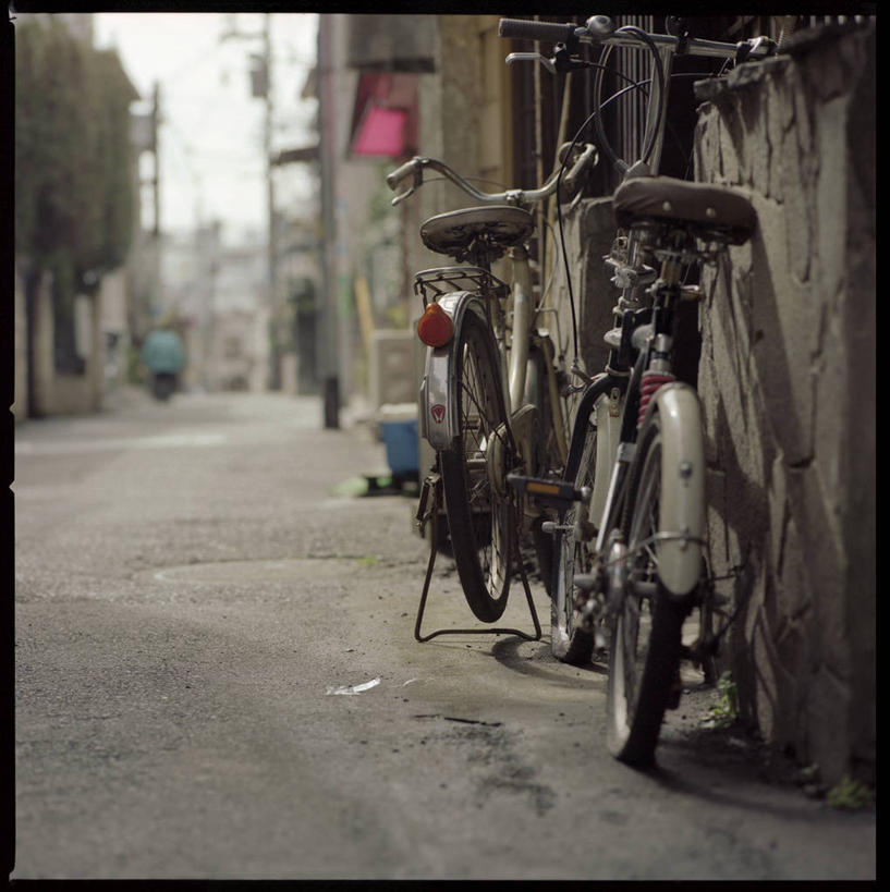 无人,竖图,室外,白天,建筑,自行车,东京,日本,关东地区,首都,两个,运输,摄影,东亚,巷