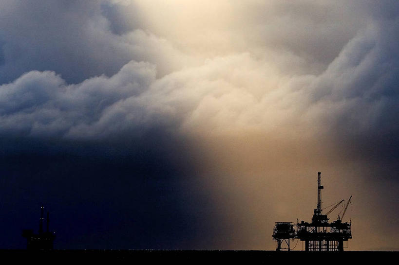 无人,横图,室外,白天,机器,海洋,多云,美国,水平线,乌云,设备,机械,摄影,北美,北美洲,加利福尼亚,美洲,剪影,钻井,北亚美利加洲,亚美利加洲,钻塔,想法,彩图,美利坚合众国