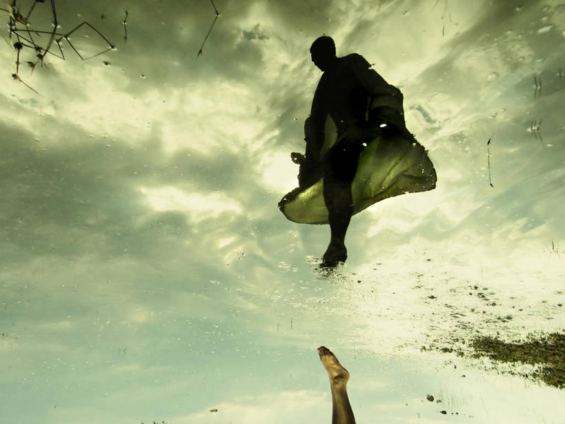 一个人,横图,室外,白天,巴西,朦胧,模糊,反射,云,半空,天空,赤脚,南美,幻想,摄影,撞击,梦想,圣卡塔琳娜,想法,彩图