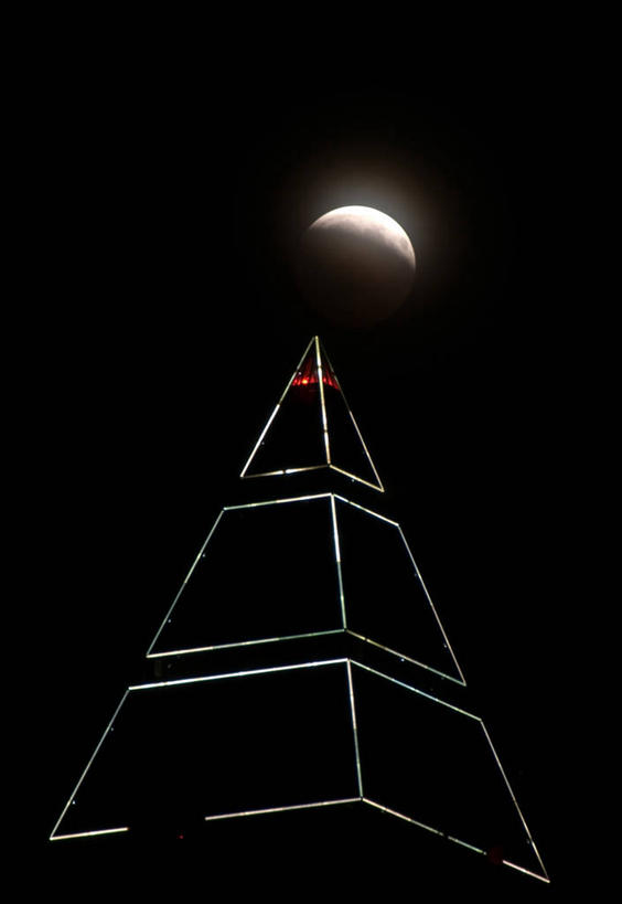 无人,竖图,室外,夜晚,建筑,德国,月亮,摄影,照亮,自然现象,中欧,法兰克福,黑森州,想法,食,彩图