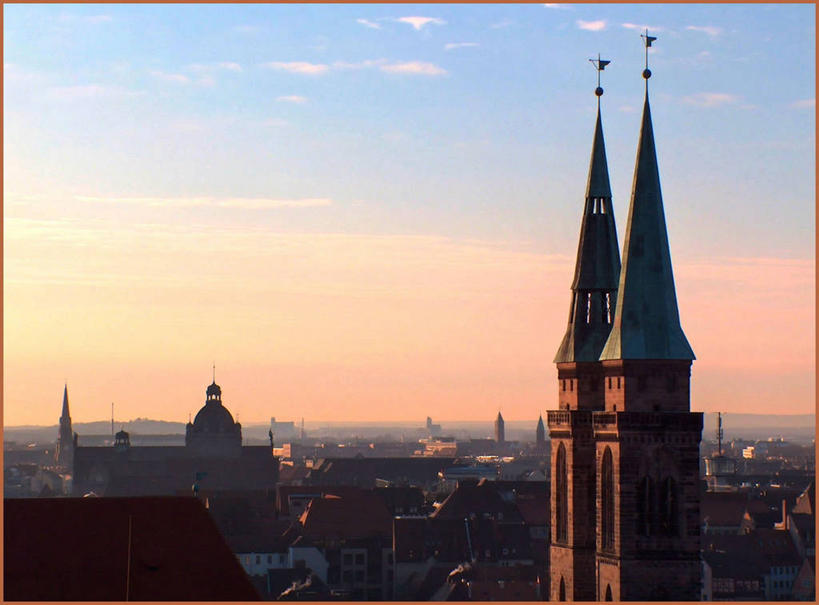 无人,横图,俯视,室外,日落,天际线,建筑,德国,地平线,古城,塔,辽阔,尖顶,地面,广阔,摄影,一望无际,延伸,剪影,中欧,天地相交,无边无际,一马平川,纽伦堡,彩图,高角度拍摄