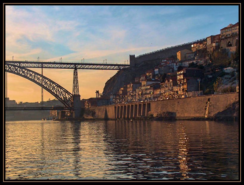 无人,码头,横图,室外,度假,美景,日落,城市风光,城市,大桥,港口,建筑,桥梁,葡萄牙,欧洲,景观,桥,娱乐,波尔图,杜罗河,拱桥,享受,休闲,景色,放松,摄影,拱形,南欧,伊比利亚半岛,葡萄牙共和国,加亚新城,彩图,摆渡口,埠头,渡口,渡头,港湾,海港,货运码头,口岸,商港,北部大区,钢拱桥,斗罗河,波图,路易一世大桥