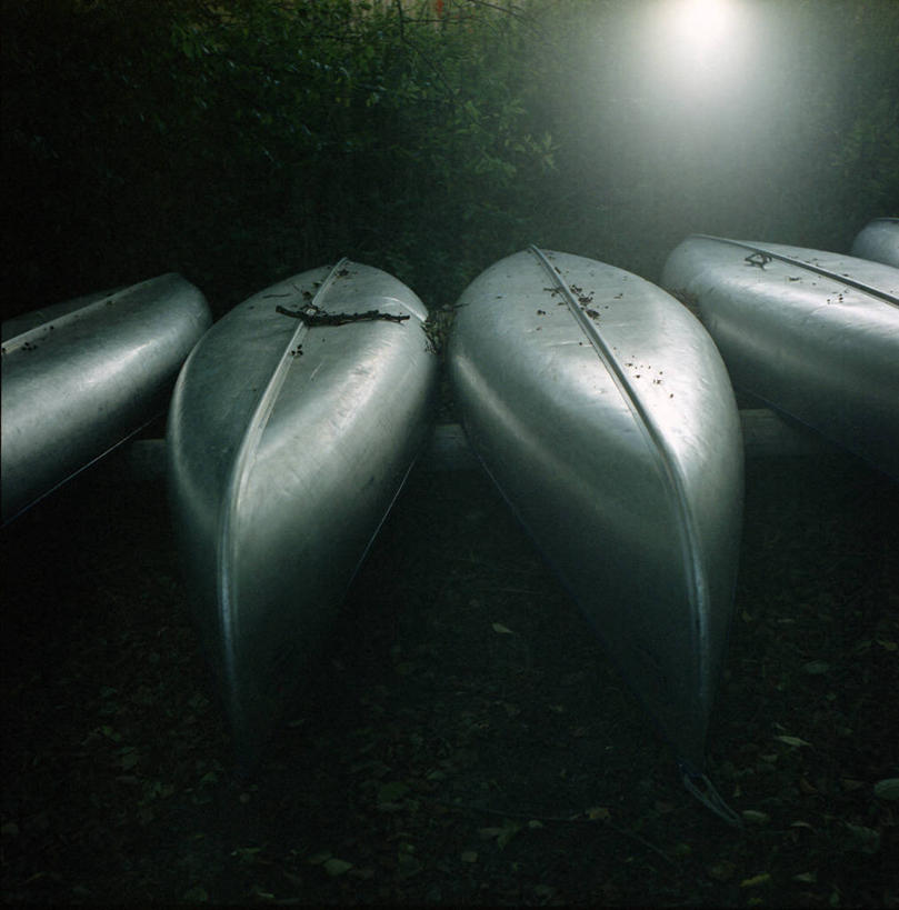 无人,竖图,室外,夜晚,神秘,瑞典,一排,整齐,光,首都,排列,四个,摄影,颠倒,队列,斯堪狄纳维亚半岛,彩图,皮船