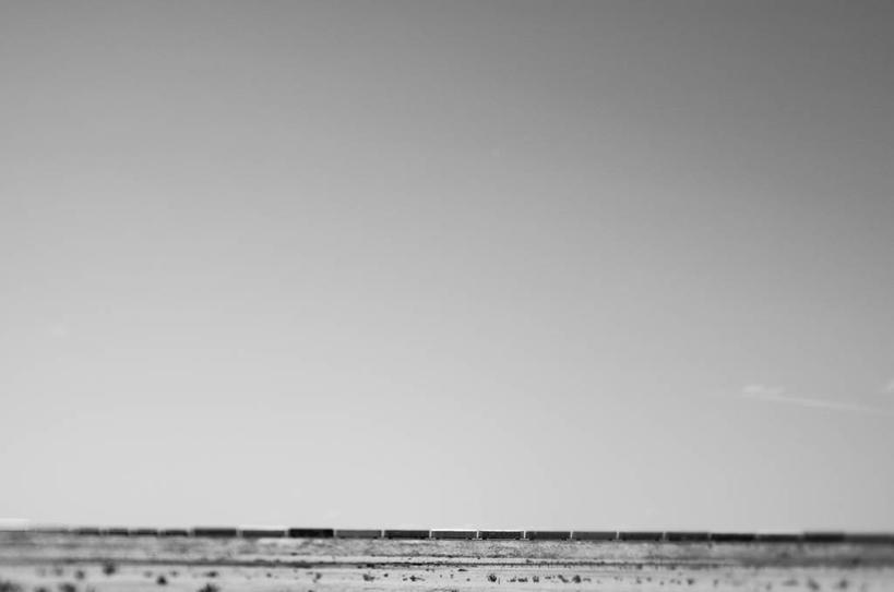 无人,横图,黑白,室外,白天,留白,运动模糊,旅游,度假,海洋,美景,沙漠,水,火车,美国,地平线,景观,水平线,娱乐,天空,自然,平原,享受,休闲,景色,放松,摄影,宁静,北美,北美洲,货运,自然风光,美洲,新墨西哥,万里无云,北亚美利加洲,亚美利加洲,阿尔伯克基,美利坚合众国,长度