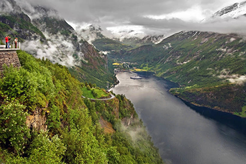 无人,横图,俯视,室外,白天,旅游,度假,石头,水,峡谷,挪威,欧洲,石子,山谷,自然,陡峭,摄影,灌木,环境,斯堪的纳维亚,岩层,北欧,斯堪的那维亚,斯堪的那维亚半岛,斯堪的纳维亚半岛,斯堪狄纳维亚半岛,挪威王国,默勒.鲁姆斯达尔,默勒.鲁姆斯达尔郡,石块,岩石,彩图,高角度拍摄,旅行