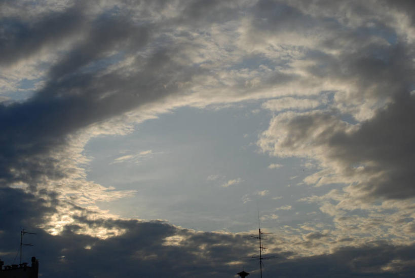 无人,横图,室外,白天,仰视,波兰,洞,云,首都,天空,摄影,华沙,马佐夫舍,彩图,低角度拍摄