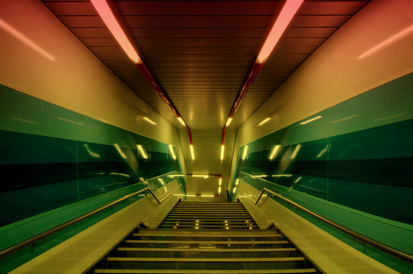 无人,横图,室内,消失点,运动模糊,楼梯,光束,地铁站,首都,台阶,运输,摄影,照亮,捷克共和国,布拉格,彩图,旅行