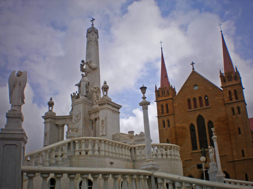 无人,横图,室外,白天,建筑,巴基斯坦,天使,雕像,宏伟,历史,摄影,基督教,卡拉奇,彩图,旅行,大教堂