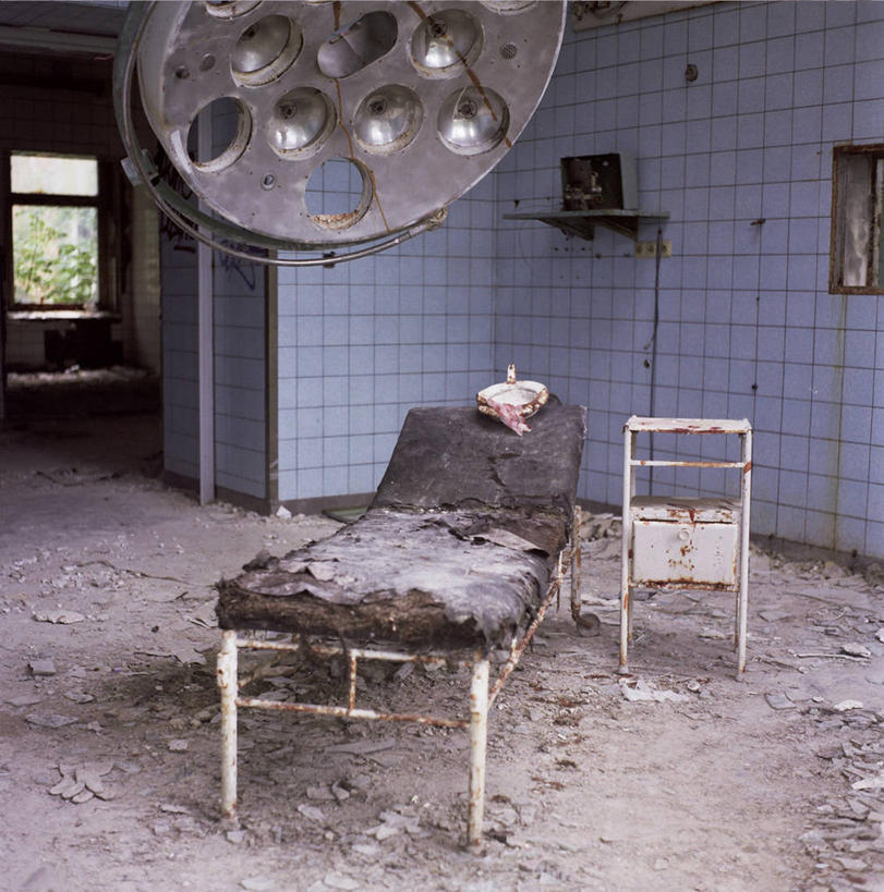 无人,医院,竖图,室内,德国,废弃,瓷砖,摄影,报废,废物,手术室,销毁,丢弃,毁灭,放弃,抛弃,勃兰登堡州,摈弃,破败,烧毁,彩图,毛石,屏弃,摈斥,摒除