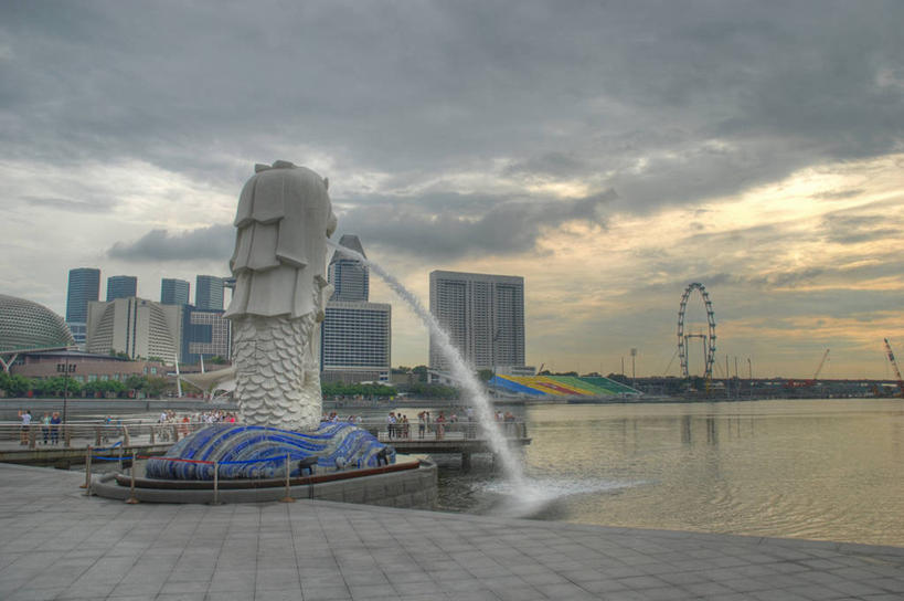 无人,横图,室外,度假,美景,城市风光,城市,建筑,摩天大楼,喷泉,新加坡,池塘,景观,云,黎明,娱乐,自来水,享受,休闲,景色,放松,摄影,鱼尾狮,彩图