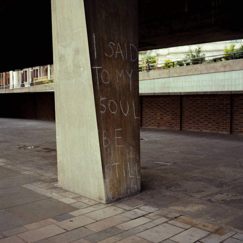 无人,方图,室外,白天,城市,英国,文字,混凝土,首都,摄影,宗教,创造力,地下通道,高架道路,想法,彩图,涂鸦,诗歌