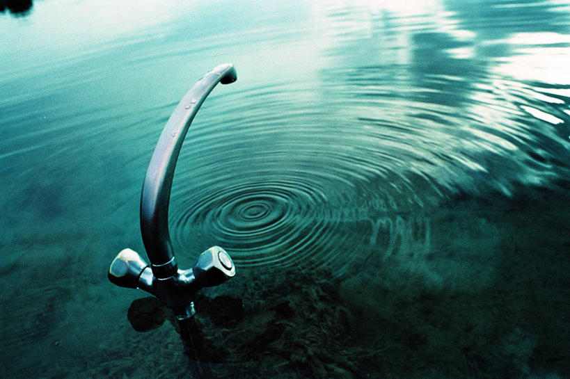 无人,横图,特写,白天,水,意大利,倒,波纹,反射,水龙头,水滴,水面,摄影,宁静,简单