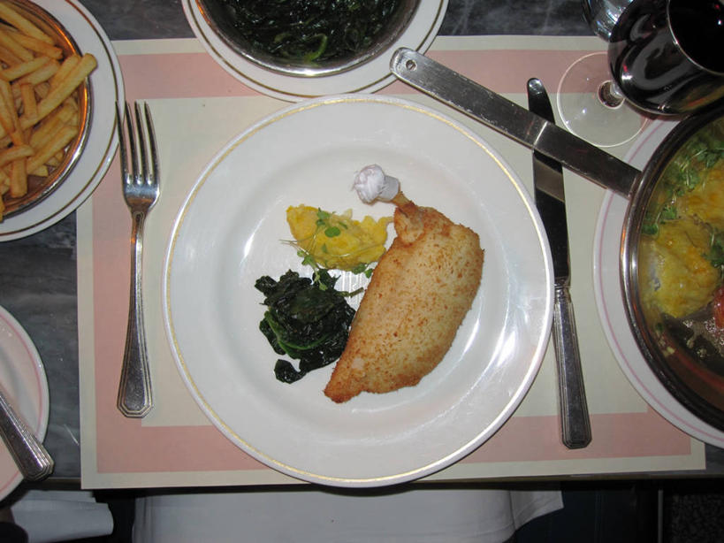 无人,横图,俯视,室内,烹饪,西餐,桌子,菠菜,蔬菜,土豆,英国,欧洲,伦敦,新鲜,叉,料理,食品,土豆泥,首都,菜肴,美食,饮食,食物,盘子,快餐,红葡萄酒,西式,摄影,佳肴,有机食品,绿色食品,煎锅,葡萄酒杯,西欧,餐刀,大不列颠,鸡肉卷,西式快餐,大不列颠及北爱尔兰联合王国,大不列颠及爱尔兰联合王国,馍馍蛋,雾都,洋芋,山药蛋,马铃薯,彩图,高角度拍摄,炸土豆片,兰贝斯区,大不列颠王国,大英帝国,联合王国,日不落帝国,基辅鸡卷