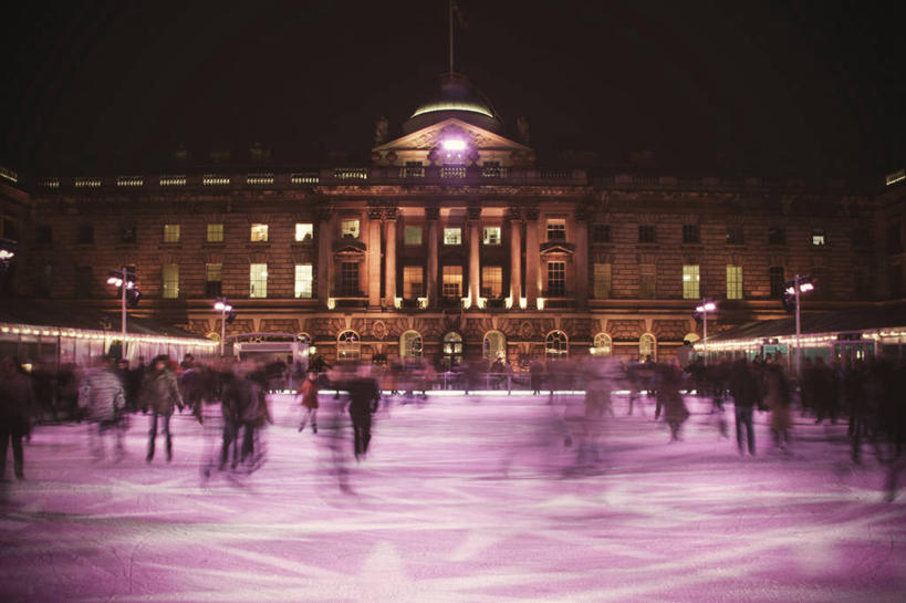 横图,室外,白天,夜晚,运动模糊,长时间曝光,滑冰,建筑,英国,欧洲,伦敦,节日,首都,许多人,英格兰,一群人,摄影,享乐,西欧,大不列颠,溜冰场,大不列颠及北爱尔兰联合王国,大不列颠及爱尔兰联合王国,英吉利,萨默塞特郡,萨默塞特,休闲活动,彩图,大不列颠王国,大英帝国,联合王国,日不落帝国