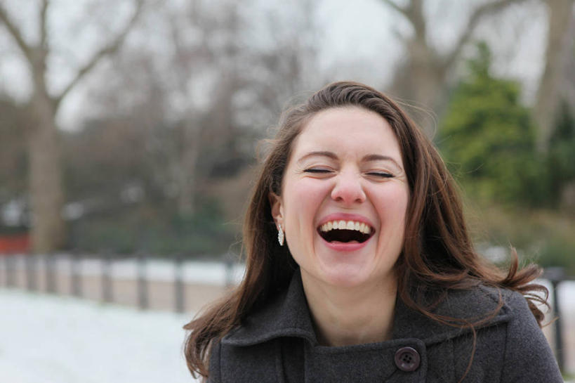 西方人,成年人,脸,头,脸颊,一个人,笑,横图,多次曝光,幸福,英国,欧洲,欧洲人,仅一个年轻女性,仅一个女性,仅一个人,首都,数码合成,肩膀,树,张嘴,摄影,张大嘴巴,年轻女性,女人,女性,白种人,年轻人,头部,长发,脸部,脸蛋,面部,张开嘴,闭着眼睛,彩图