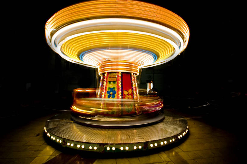 无人,横图,室外,夜晚,运动模糊,夜生活,西班牙,欧洲,发光,旋转,摄影,迅速,照亮,南欧,西班牙王国,阿拉贡,阿拉贡自治区,萨拉戈萨,萨拉戈萨省,彩图