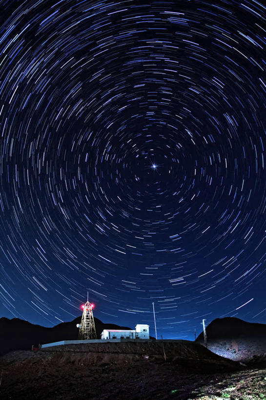 无人,竖图,室外,夜晚,长时间曝光,山,西班牙,星星,旋转,天空,自然,摄影,照亮,安达路西亚,阿尔梅里亚,彩图