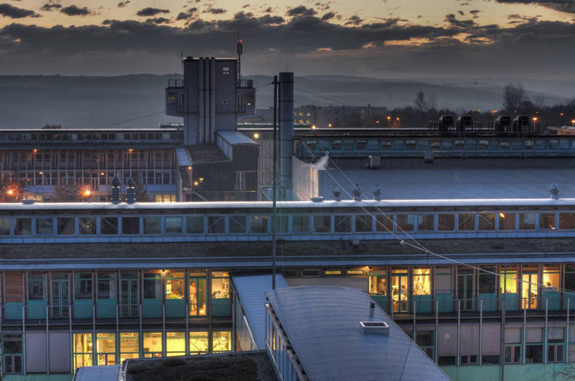 无人,横图,室外,多云,建筑,德国,科学,教育,现代,校园,摄影,照亮,无线电通信塔,乌尔姆,彩图