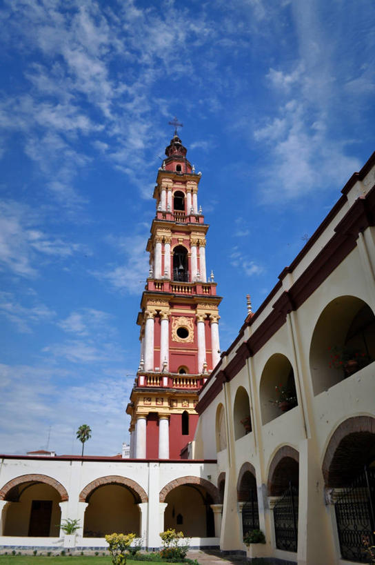 无人,教堂,竖图,白天,仰视,节日,钟楼,塔,文化,祈祷,健康,许愿,摄影,宗教,信仰,影棚,纪念,祈求,基督教,天主教,修道院,摄影棚,信念,万里无云,萨尔塔省,神学院,修院,隐修院,平安,彩图,低角度拍摄,影棚拍摄,拍摄