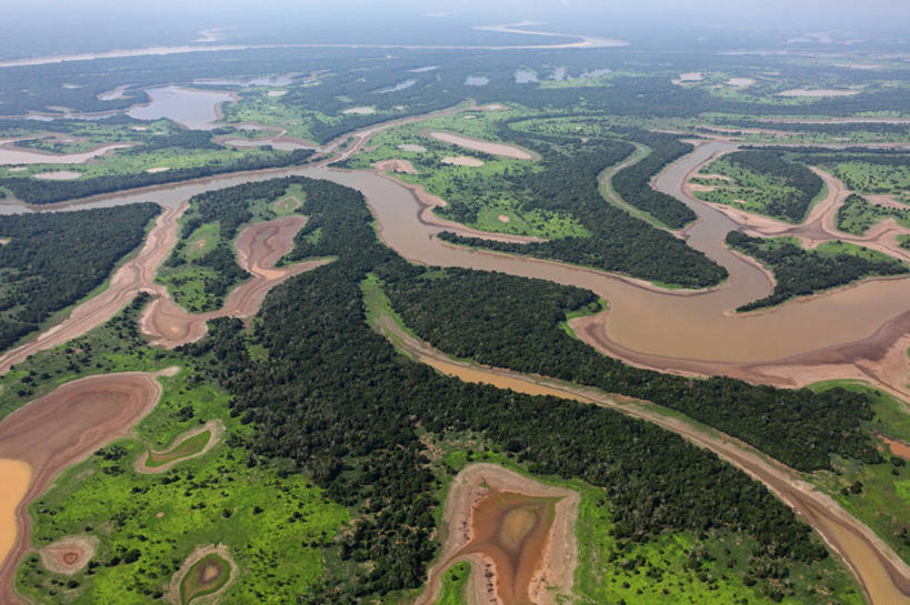 无人,横图,俯视,航拍,室外,白天,旅游,度假,美景,巴西,亚马逊河,环保,地形,河道,景观,天气,娱乐,风景,自然,享受,休闲,景色,南美,放松,摄影,能源,宁静,环境,回收,资源,干旱,拉丁美洲,鸟瞰,自然风光,热带雨林,利用,低碳,循环,持续,自然地理,彩图,高角度拍摄,广角拍摄