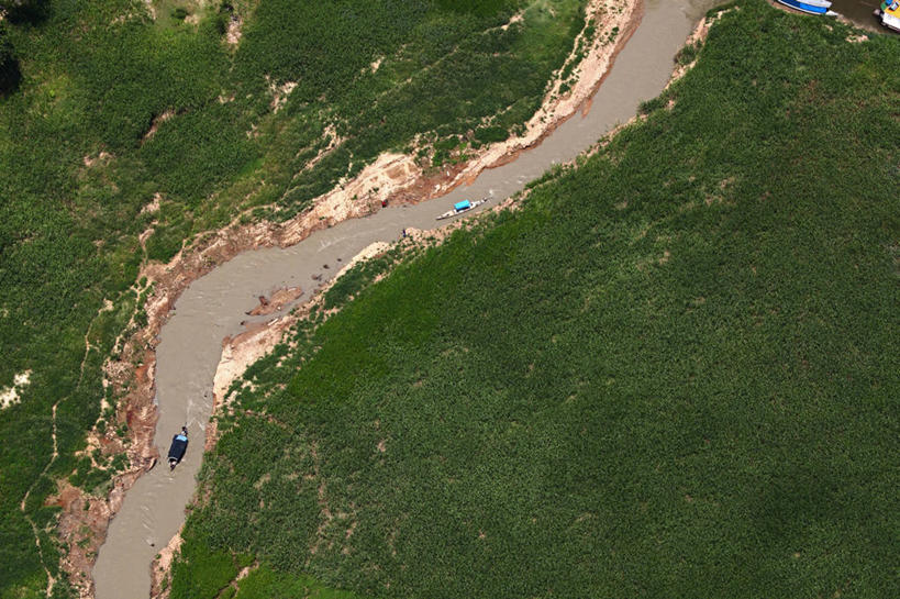 无人,横图,俯视,航拍,室外,白天,旅游,度假,美景,巴西,亚马逊河,环保,地形,河道,景观,天气,娱乐,两个,风景,自然,享受,休闲,景色,南美,放松,摄影,能源,宁静,环境,回收,资源,干旱,拉丁美洲,鸟瞰,自然风光,热带雨林,利用,低碳,循环,持续,自然地理,彩图,高角度拍摄,广角拍摄