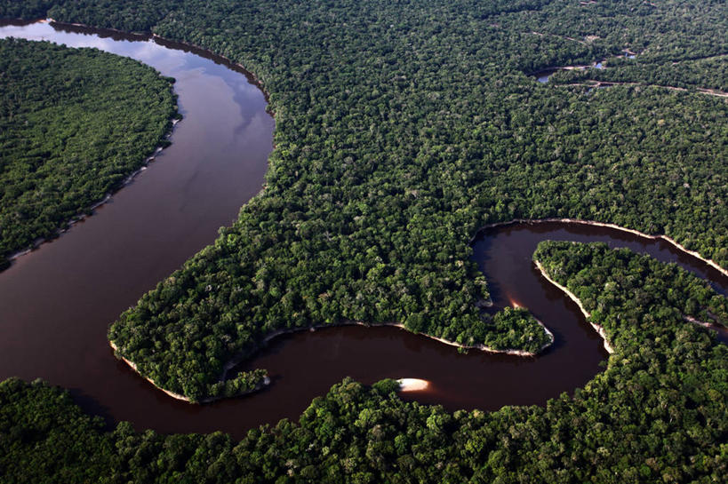 无人,横图,俯视,航拍,室外,白天,旅游,度假,河流,美景,巴西,亚马逊河,环保,弯曲,地形,河道,景观,天气,娱乐,风景,自然,享受,休闲,景色,南美,放松,摄影,能源,宁静,环境,回收,资源,干旱,拉丁美洲,鸟瞰,自然风光,热带雨林,利用,低碳,循环,持续,自然地理,彩图,高角度拍摄,亚马逊雨林,广角拍摄