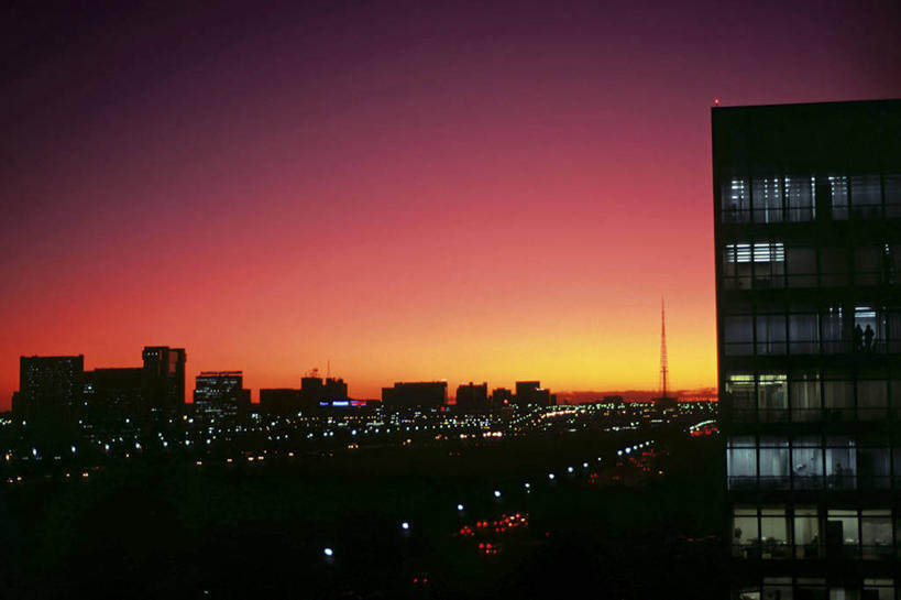 无人,建筑师,横图,室外,留白,度假,美景,日落,天际线,城市风光,城市,建筑,巴西,景观,首都,娱乐,黄昏,地标建筑,享受,休闲,景色,南美,放松,摄影,宁静,南美洲,政府大楼,拉丁美洲,政府,美洲,政治,巴西联邦共和国,首府,亚美利加洲,南亚美利加洲,联邦区,巴西利亚,巴西里亚,奥斯卡.尼迈耶,尼迈耶,彩图,国会