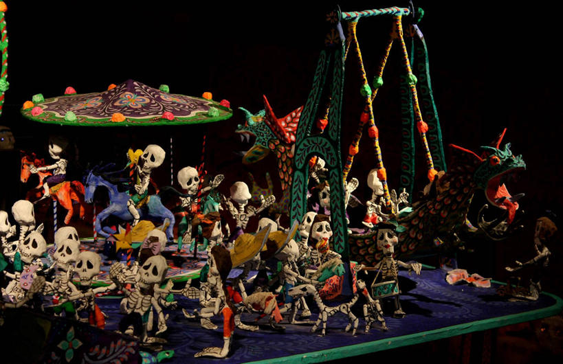 骨骼,无人,横图,特写,玩具,墨西哥,许多,黑色背景,庆祝,小的,龙,人头骨,骨头,首都,很多,人体,摄影,怪异,骨架,北美,北美洲,拉丁美洲,美洲,墨西哥城,霍奇米尔科,北亚美利加洲,亚美利加洲,墨西哥合众国,仙人掌王国,墨西哥文化,美术工艺,彩图,死亡节,传统文化,法定假日