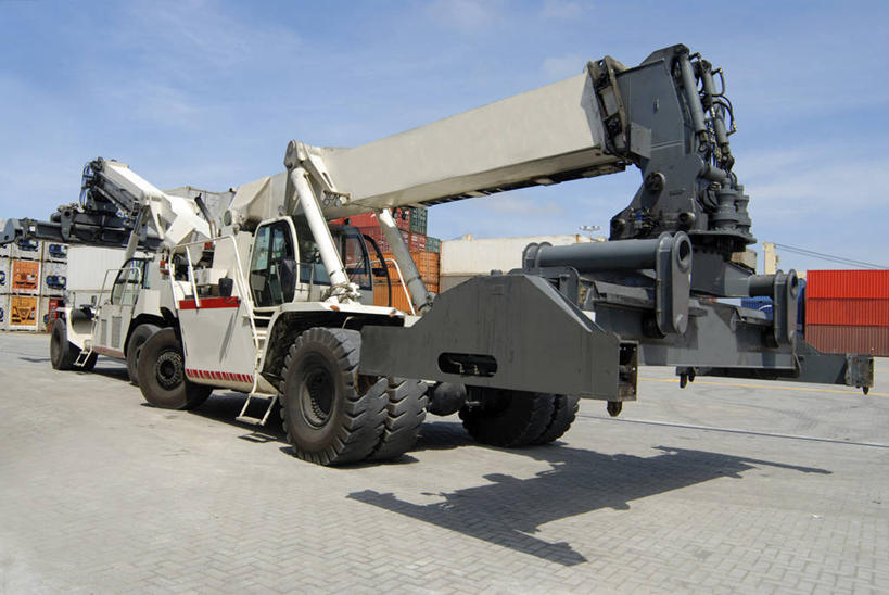 无人,码头,攀登,横图,特写,白天,建筑业,技术,港口,建筑,汽车,厄瓜多尔,拿着,设备,施工,一个,白色,天空,车轮,交通工具,机械,起重机,工业,摄影,单个,吊机,工程,载具,工作车,施工车,瓜亚基尔,彩图,摆渡口,埠头,渡口,渡头,港湾,海港,货运码头,口岸,商港