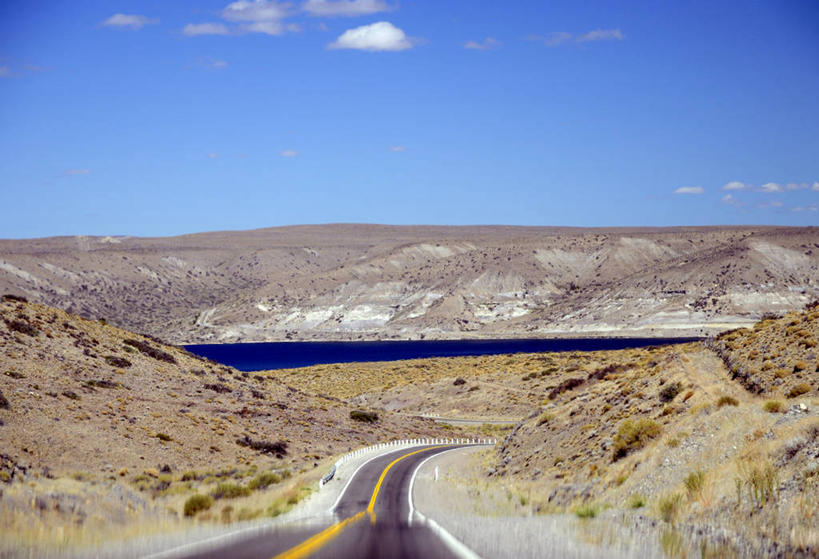 无人,横图,俯视,室外,白天,侧面,湖,美景,山,山脉,日光,阿根廷,地形,景观,云,山谷,南,方向,草,蓝色,自然,景色,摄影,自然风光,水力发电,彩图,高角度拍摄