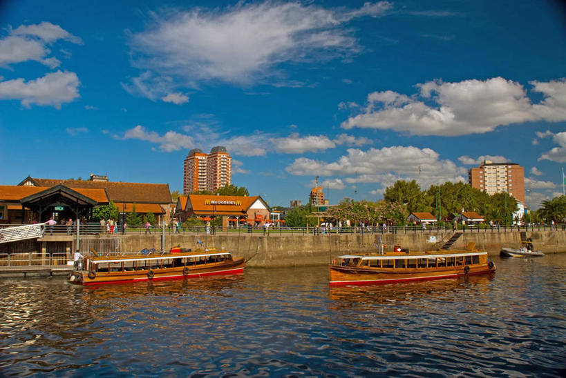 无人,横图,室外,白天,旅游,度假,河流,水,船,车站,阿根廷,地形,云,首都,休息,南美,放松,摄影,布宜诺斯艾利斯,三角洲,海滩,彩图,钓鱼,旅行