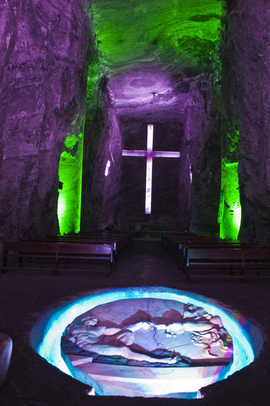 无人,教堂,竖图,俯视,航拍,正面,采矿业,哥伦比亚,十字架,摄影,宗教,矿产,鸟瞰,矿物,盐矿,彩图,高角度拍摄,大教堂,传统文化