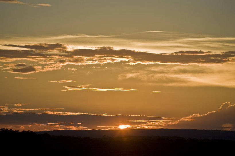 无人,横图,室外,夜晚,美景,日落,太阳,日光,巴西,景观,田地,云,风景,天空,自然,黄昏,景色,南美,摄影,宁静,环境,南美洲,拉丁美洲,自然风光,美洲,巴西联邦共和国,亚美利加洲,南亚美利加洲,南马托格罗索,南马托格罗索州,彩图