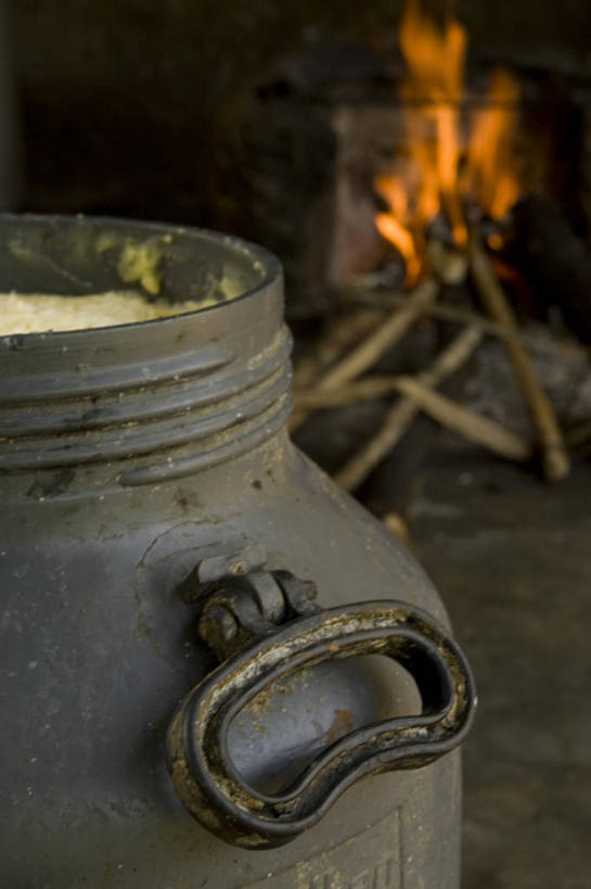 牛奶,无人,竖图,白天,火,巴西,饮食,饮料,容器,南美,摄影,奶制品,清新,米纳斯吉拉斯州,彩图