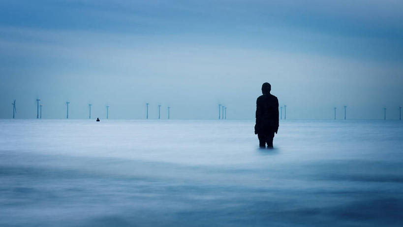 无人,横图,室外,海洋,英国,雕像,水平线,背面,蓝色,天空,摄影,剪影,利物浦,风轮机,海滩,彩图,独处