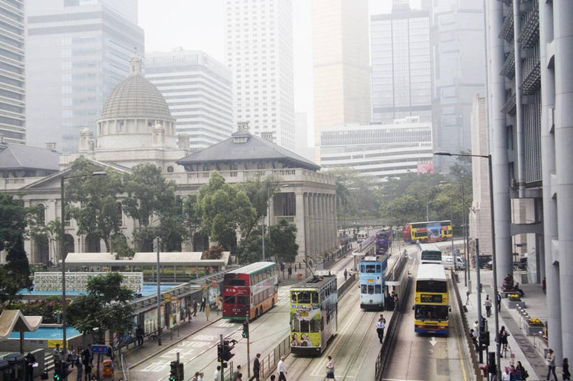 横图,俯视,室外,白天,度假,美景,城市风光,城市,道路,建筑,街道,路,公路,香港,景观,交通,娱乐,双层巴士,缆车,享受,休闲,景色,放松,运输,摄影,马路,彩图,高角度拍摄,旅行