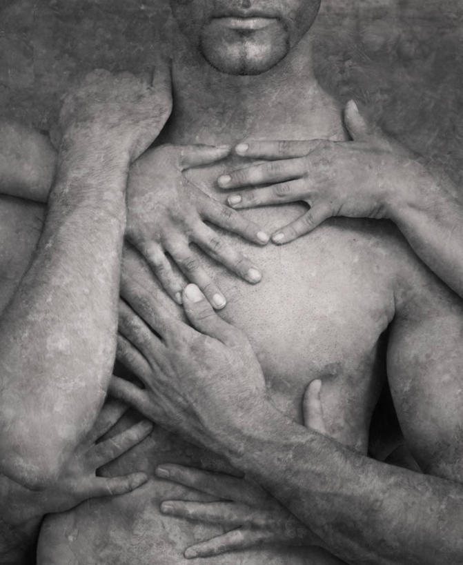 成年人,手,三个人,竖图,黑白,性感,西班牙,纹路,纹理,裸露,躯干,人体,摄影,部分,裸,塞维尔,肌理,年轻男性,年轻女性,女人,年轻人,触摸