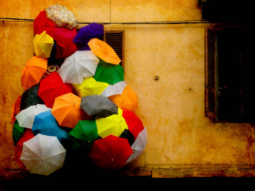 无人,横图,室外,白天,建筑,意大利,欧洲,许多,伞,墙,很多,摄影,多样,保护,南欧,意大利共和国,皮埃蒙特大区,皮埃蒙特,库内奥省