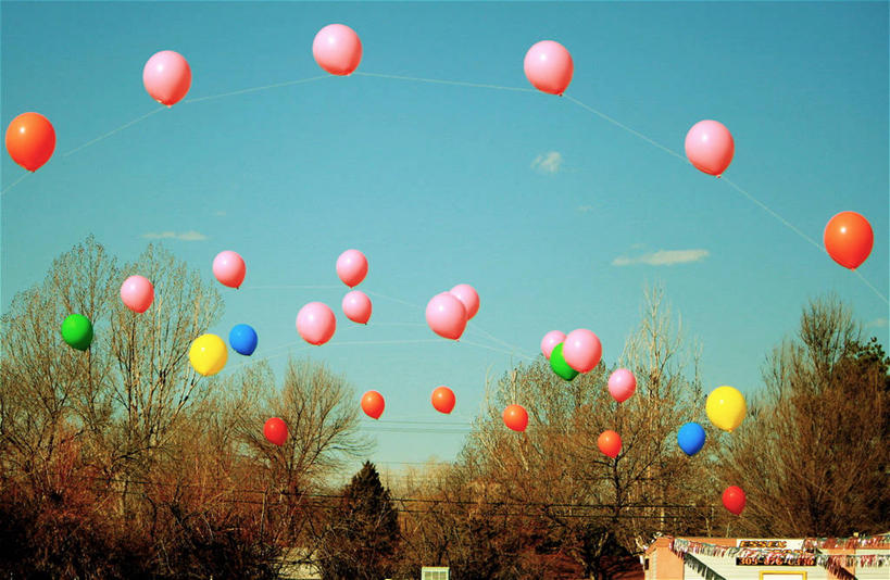 无人,横图,室外,白天,美景,美国,庆祝,景观,冬天,粉色,红色,绿色,天空,自然,景色,摄影,北美,北美洲,自然风光,美洲,科罗拉多州,北亚美利加洲,亚美利加洲,彩图,氦气球,美利坚合众国