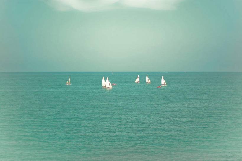 帆船,无人,横图,阶调图片,室外,白天,度假,自由,船,法国,水平线,绿色,交通工具,摄影,航海,宁静,载具,海景,彩图,安提布