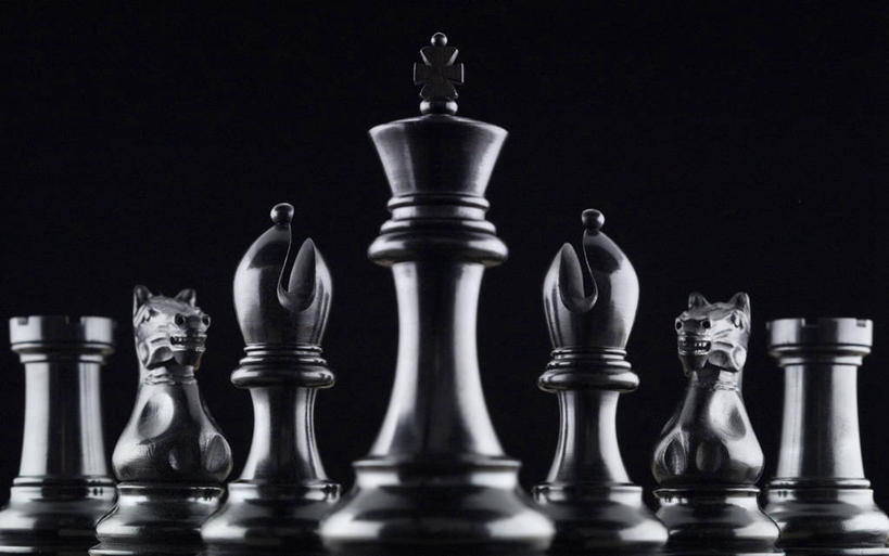 无人,横图,特写,智慧,竞争,一排,黑色背景,整齐,骑士,排列,黑色,棋子,棋盘,国际象棋,摄影,国王,队列,反差,挑战,策略,技能,主教,休闲活动,彩图,影棚拍摄