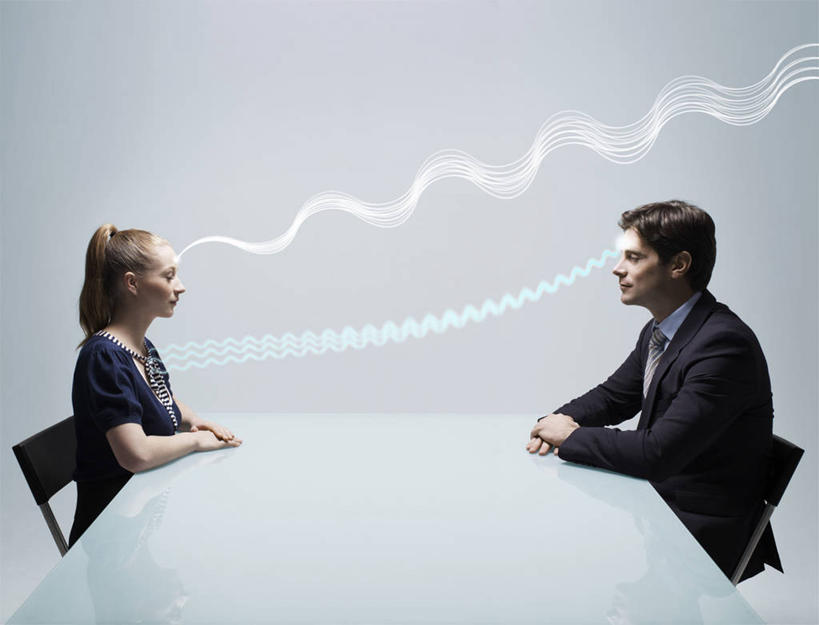 西方人,成年人,中年人,两个人,商务人士,商务男性,商务女性,坐,横图,白色背景,侧面,衬衫,商务,通讯,桌子,英国,欧洲,欧洲人,套装,首都,联系,面对面,摄影,协调,脑电图,商务装,工薪阶层,男人,年轻女性,女人,中年男性,白种人,年轻人,白领,上班族,闭着眼睛,半身,彩图,影棚拍摄,衬衣,精力