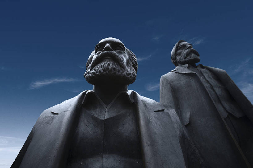 无人,横图,室外,白天,仰视,雕塑,德国,标志,雕像,符号,纪念碑,首都,历史,标识,柏林,黑色,天空,摄影,纪念,留念,记忆,怀念,德国文化,马克思,哲学家,性别符号,亚历山大广场,彩图,低角度拍摄,男性符号,名声,过去