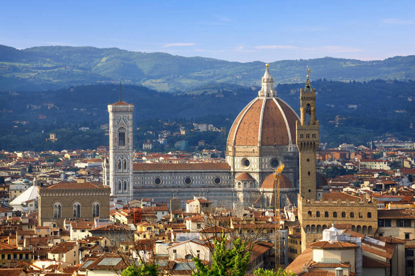 无人,教堂,横图,俯视,室外,白天,度假,美景,山,山脉,城市风光,城市,建筑,意大利,佛罗伦萨,欧洲,节日,景观,文化,娱乐,天空,祈祷,享受,休闲,健康,景色,放松,许愿,摄影,宗教,信仰,纪念,祈求,政府大楼,基督教,托斯卡纳,圆顶建筑,地中海文化,南欧,天主教,市政厅,政府,意大利文化,托斯卡纳区,哥特式风格,意大利共和国,首府,维琪奥王宫,百花之城,翡冷翠,托斯卡纳大区,韦奇奥宫,平安,彩图,高角度拍摄,大教堂,佛罗伦斯,佛罗伦斯省