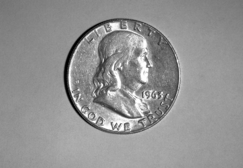 无人,科学家,横图,黑白,正面,侧面,复古,钱,美元,钱币,美金,历史,一个,金融,摄影,经济,单个,英文字母,科研人员,美分,美圆,研究者,流通,贸易,富兰克林,本杰明.富兰克林,美国文化,科学研究者,哲学家,政治家,发明家,外交家,货币,现金,硬币,科学工作者,影棚拍摄,拟人